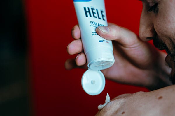 Gel-coups-hématomes-utilisation-hélé.jpg